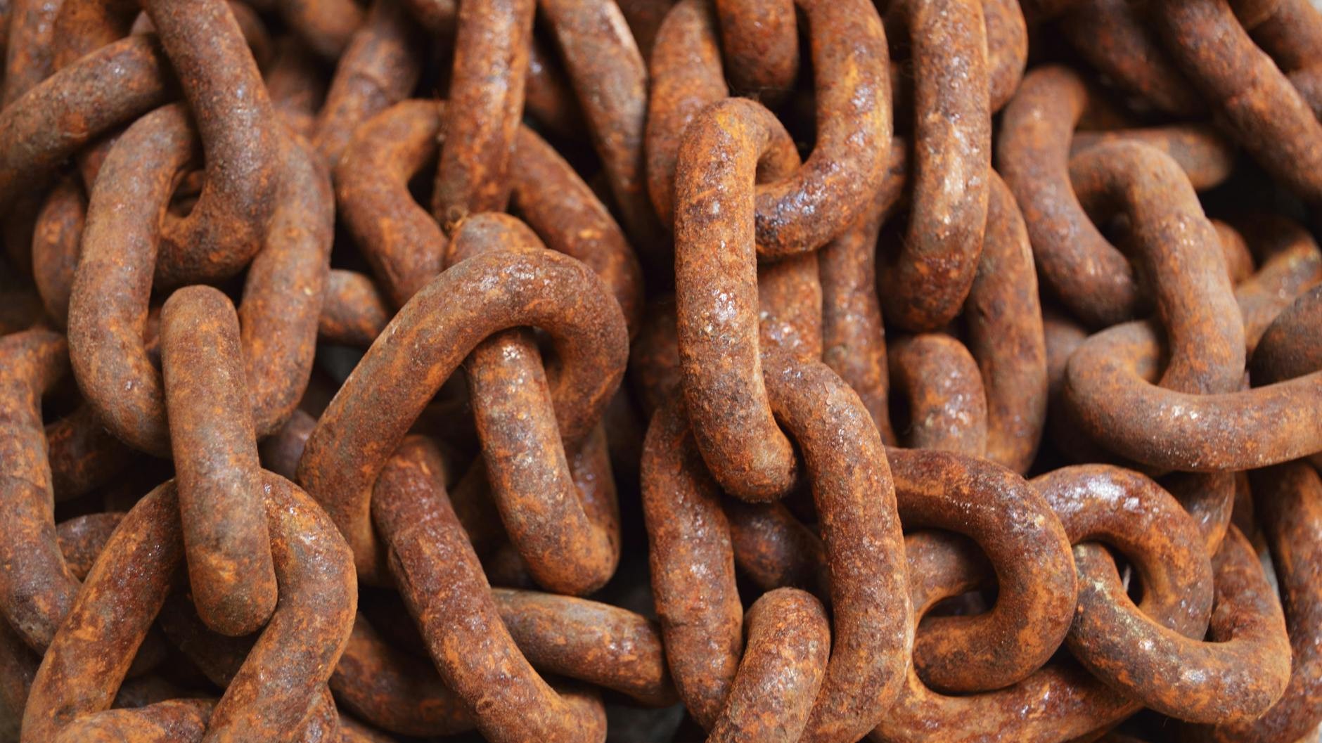 Ihre goldene Kette ab April: Warum dieser chemische Prozess nicht mehr rückgängig zu machen ist