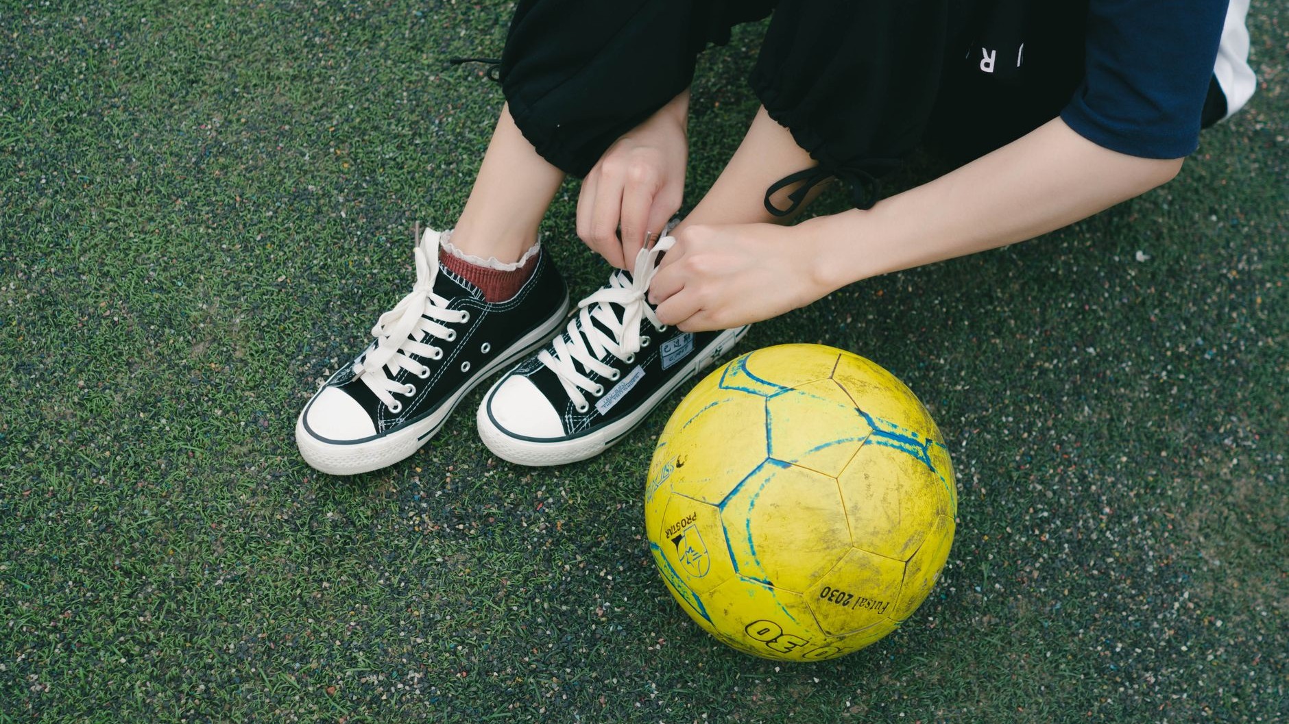 Retro-Fußballschuhe erobern 2026 die Straße: Wie die WM den nächsten großen Sneaker-Trend setzt